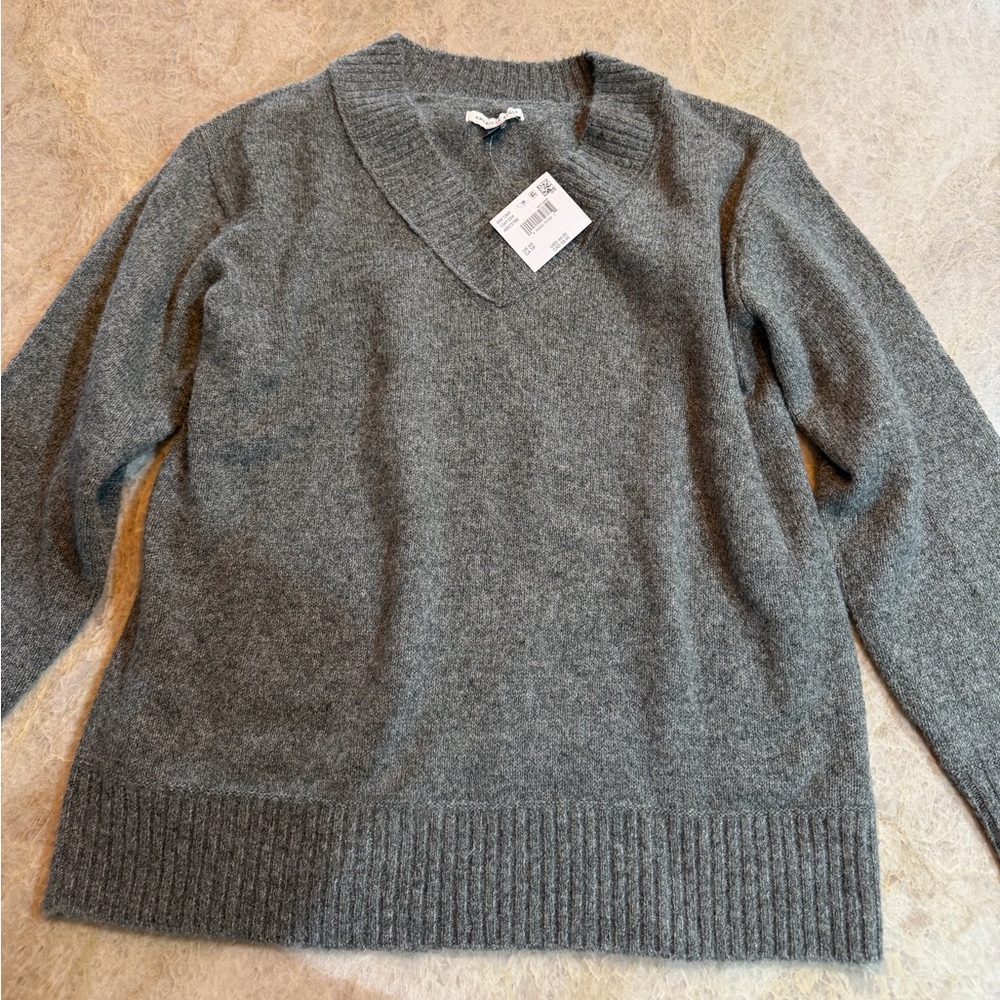 AE Whoa So Soft Vneck Sweater